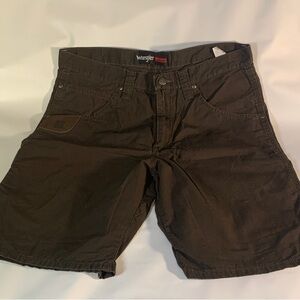 Wrangler Men's Dark Brown Shorts, sz 33 waist, 9 inch inseam
